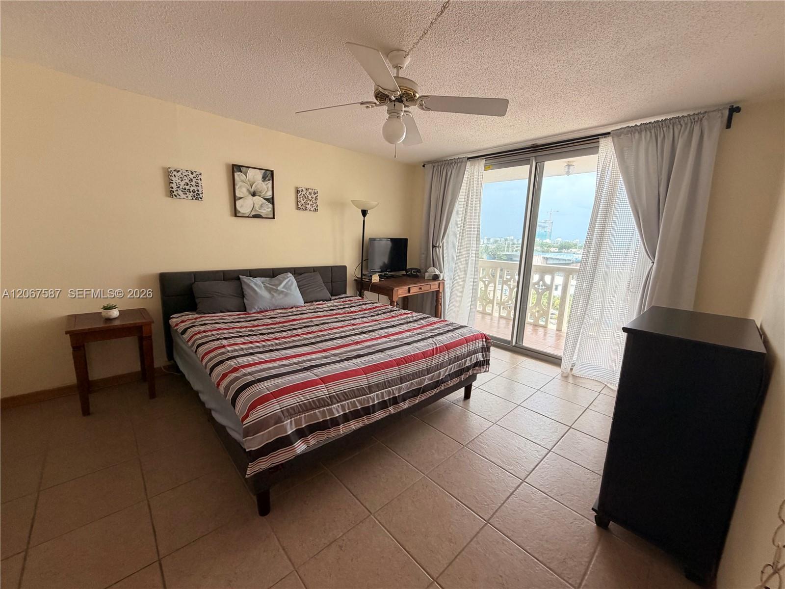 Photo of 1825 Ocean Dr  #607, Hallandale Beach, Florida, 33009 - 