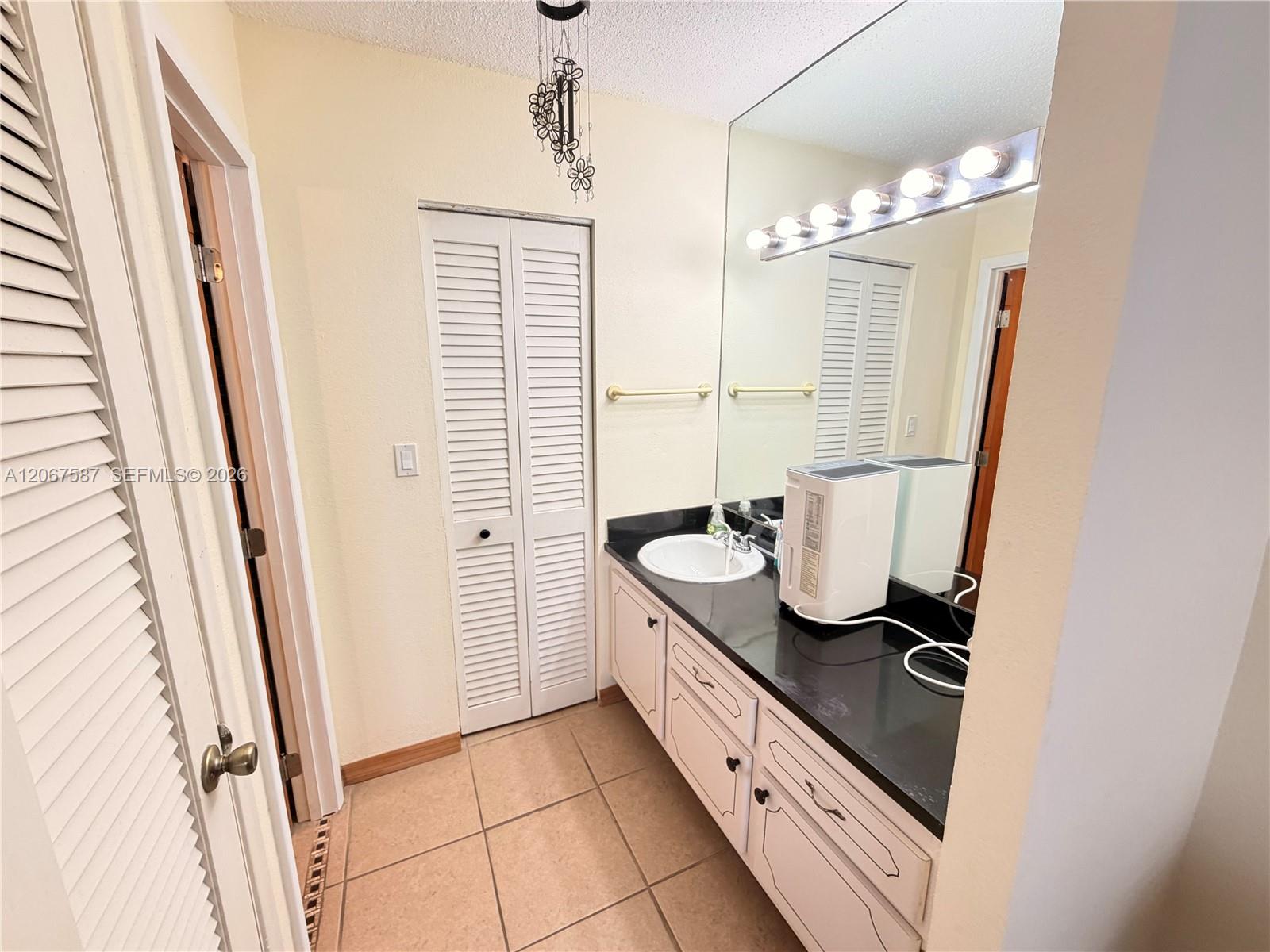 Photo of 1825 Ocean Dr  #607, Hallandale Beach, Florida, 33009 - 