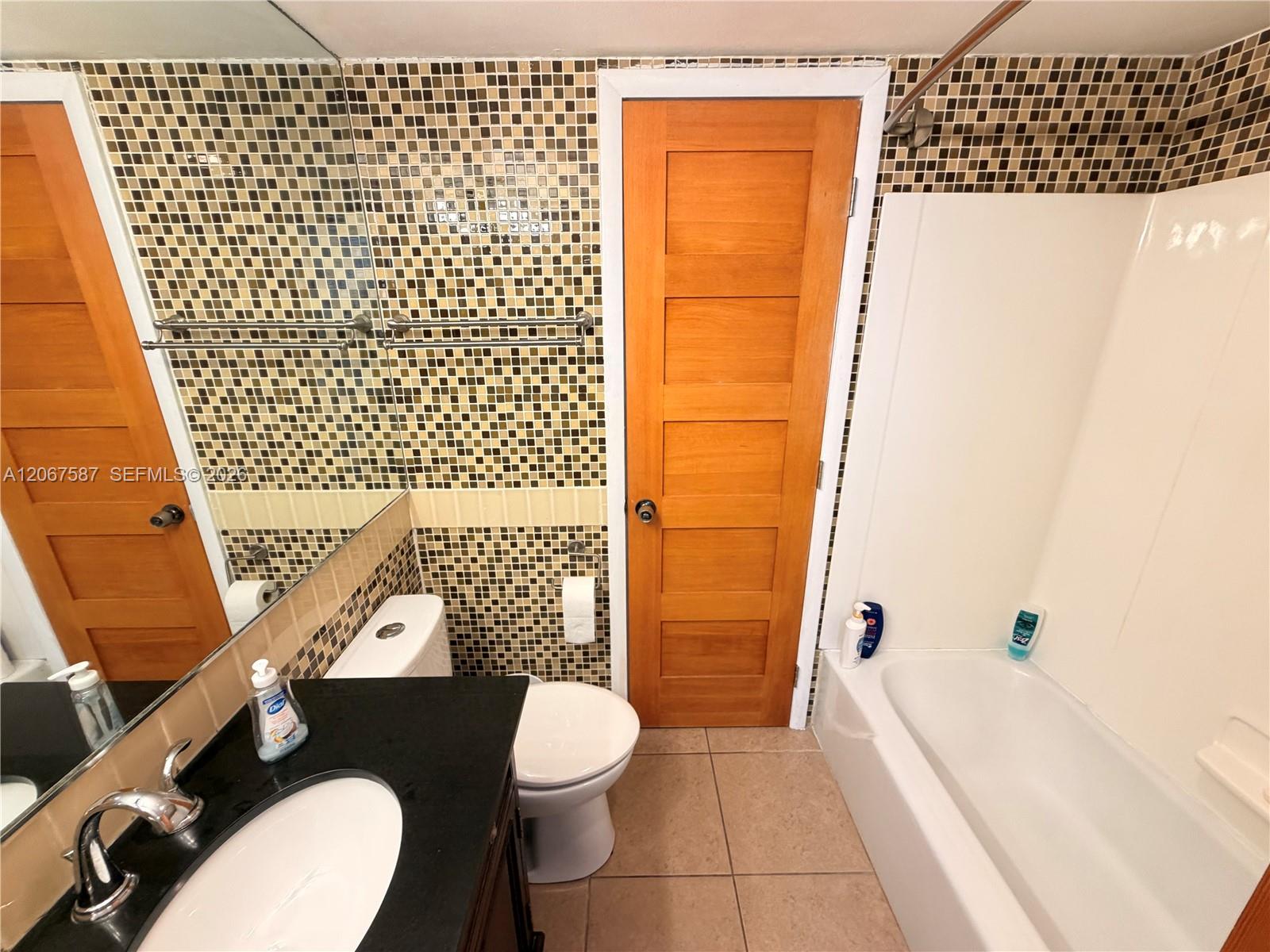 Photo of 1825 Ocean Dr  #607, Hallandale Beach, Florida, 33009 - 