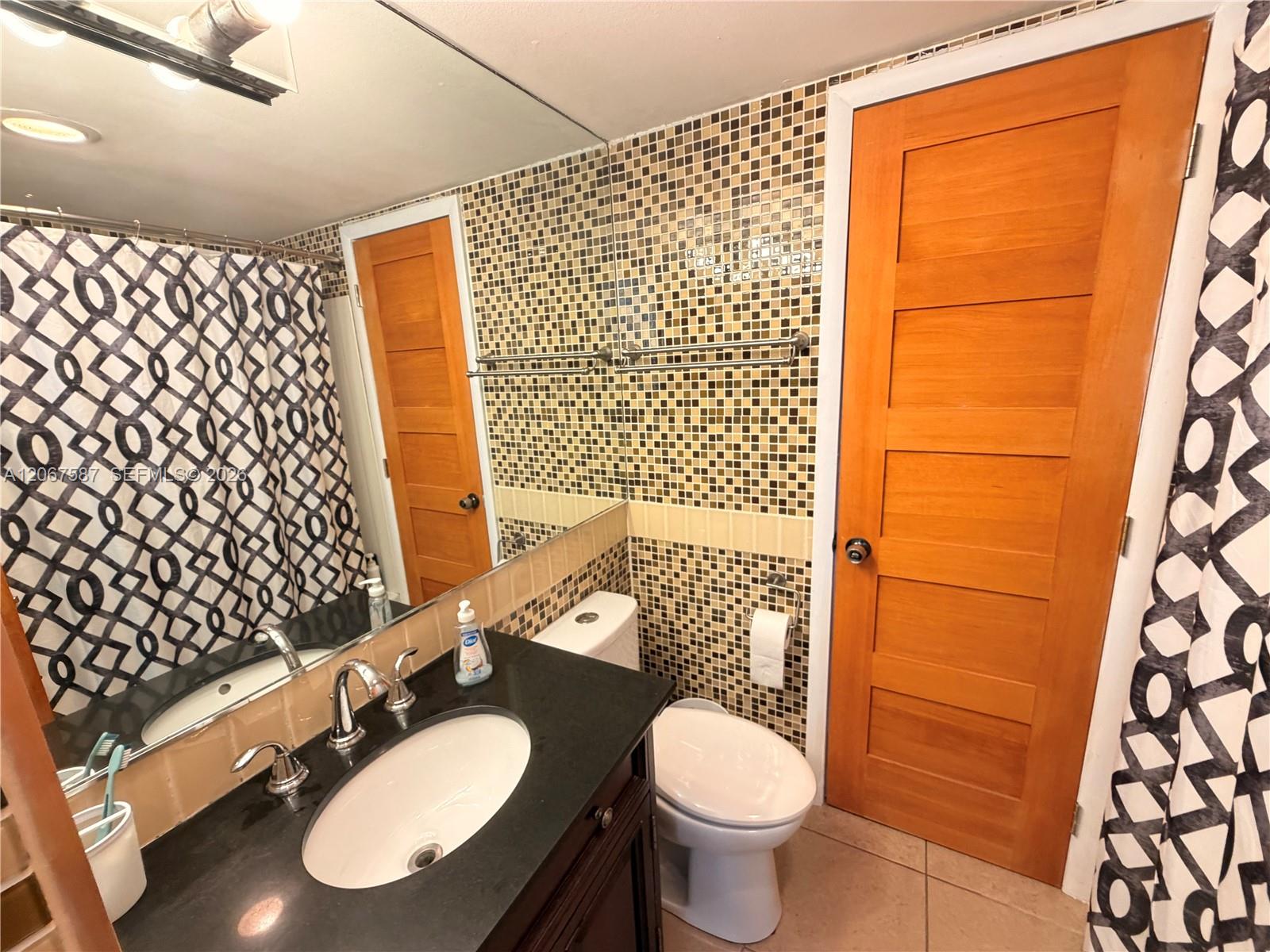 Photo of 1825 Ocean Dr  #607, Hallandale Beach, Florida, 33009 - 