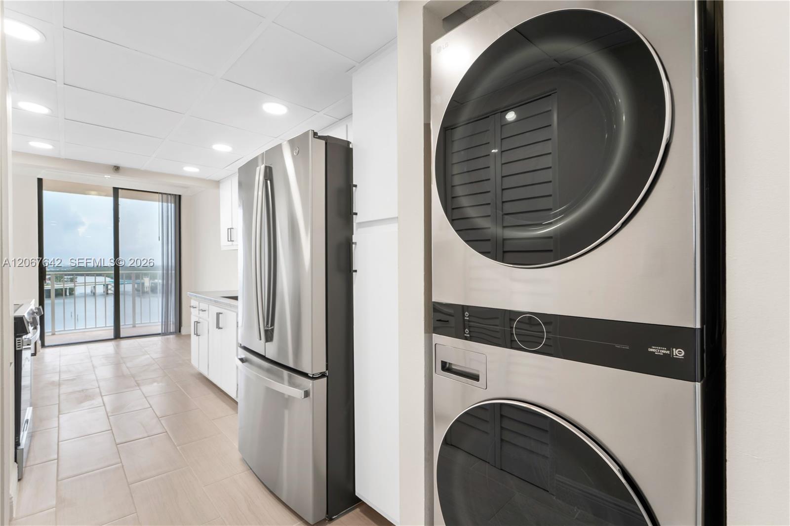 Ver detalles 1519 3 / 3 1775 sq. ft. $ 2026-08-07 0 foto