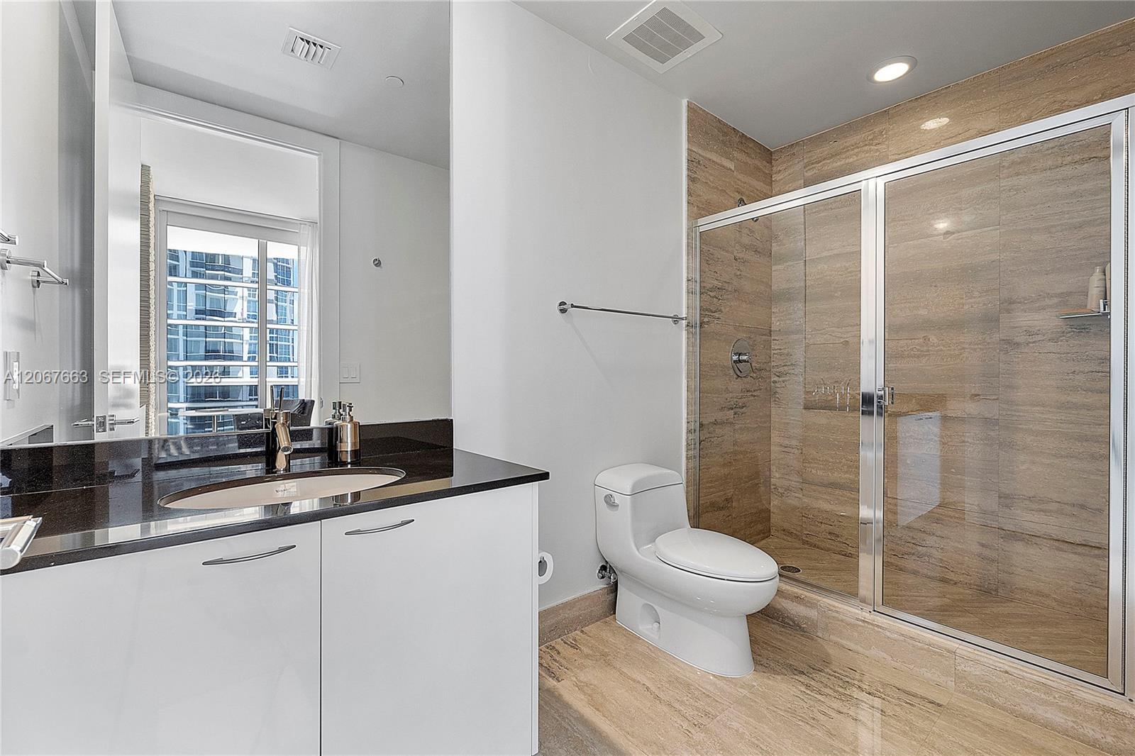Ver detalles 902 3 / 4 1974 sq. ft. $ 2026-08-07 0 foto