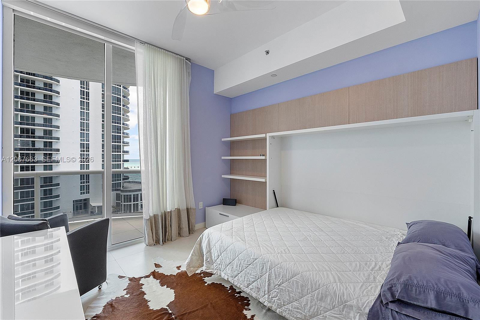 Ver detalles 902 3 / 4 1974 sq. ft. $ 2026-08-07 0 foto