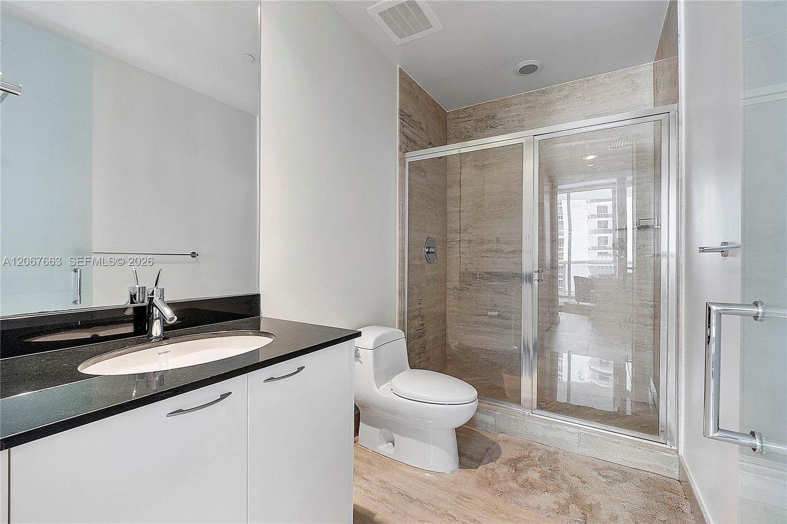 Ver detalles 902 3 / 4 1974 sq. ft. $ 2026-08-07 0 foto