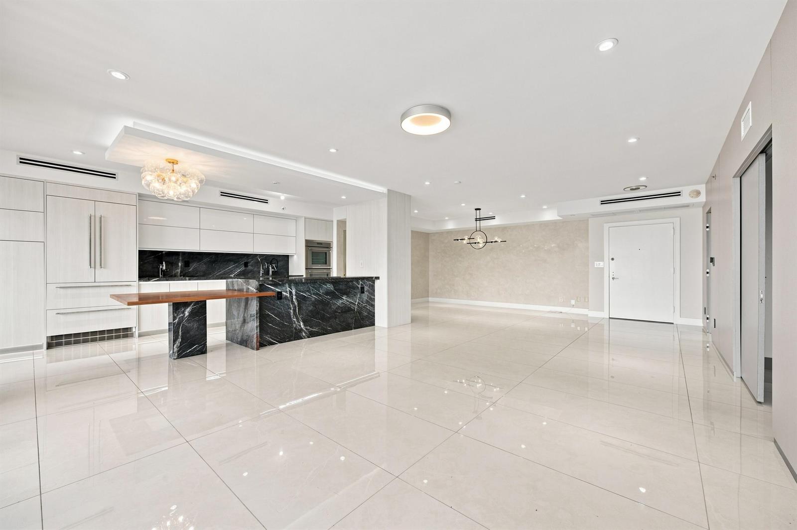 2905 2 / 2 1750 sq. ft. $ 2026-08-16 0 foto