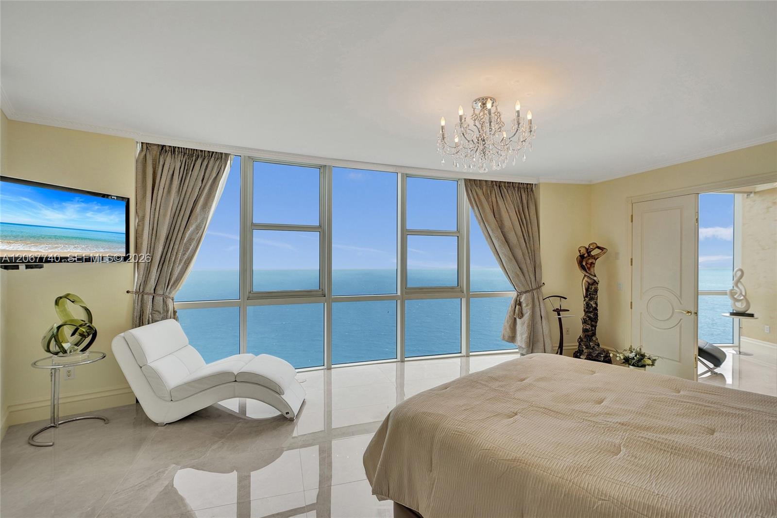 See details 3309 3 / 4 3063 sq. ft. $ 2026-08-08 0 Photo