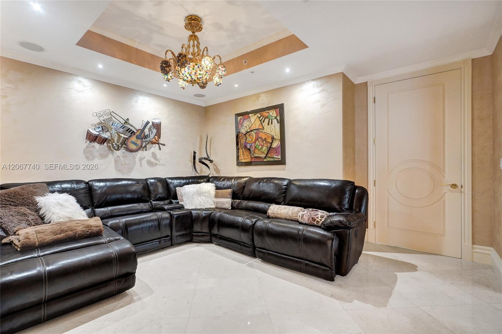 See details 3309 3 / 4 3063 sq. ft. $ 2026-08-08 0 Photo