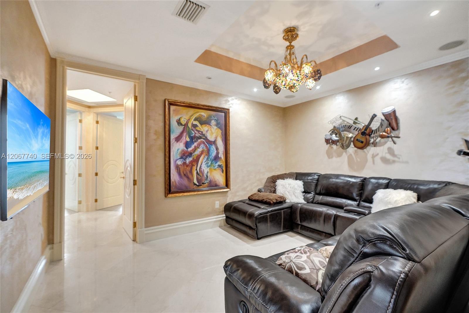 See details 3309 3 / 4 3063 sq. ft. $ 2026-08-08 0 Photo