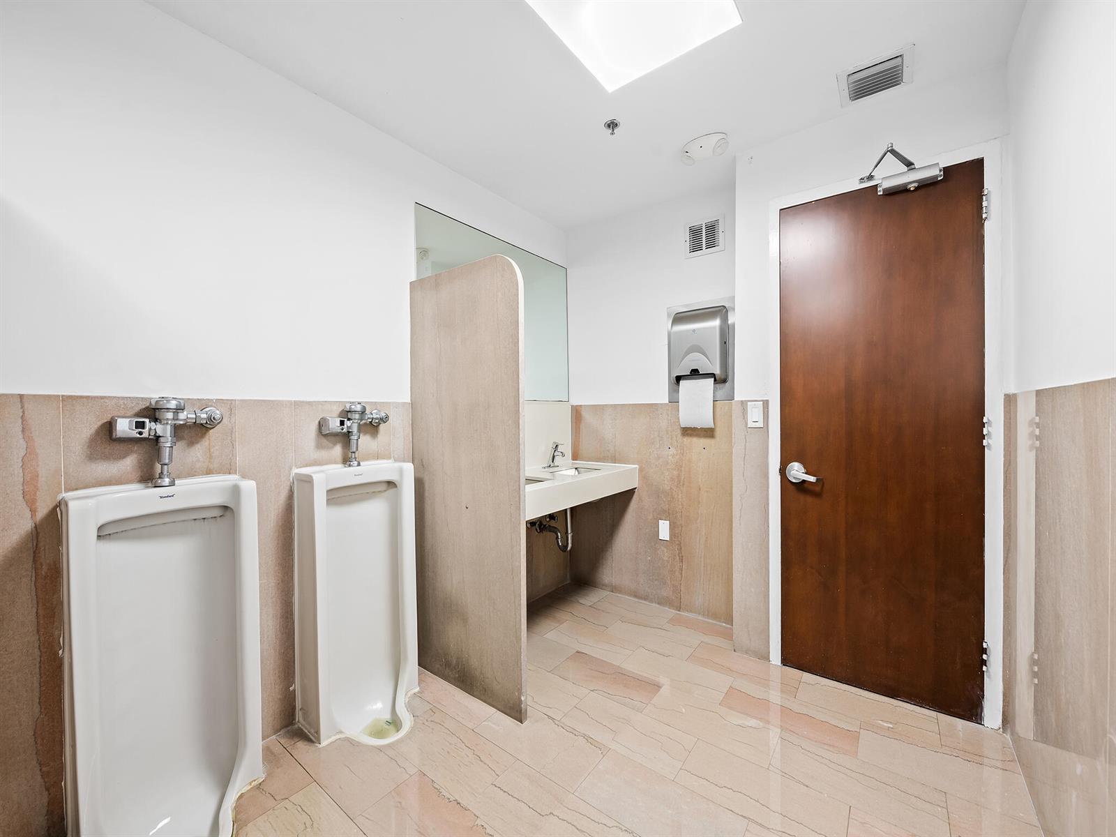 See details / 0 sq. ft. $ 2026-08-09 0 Photo
