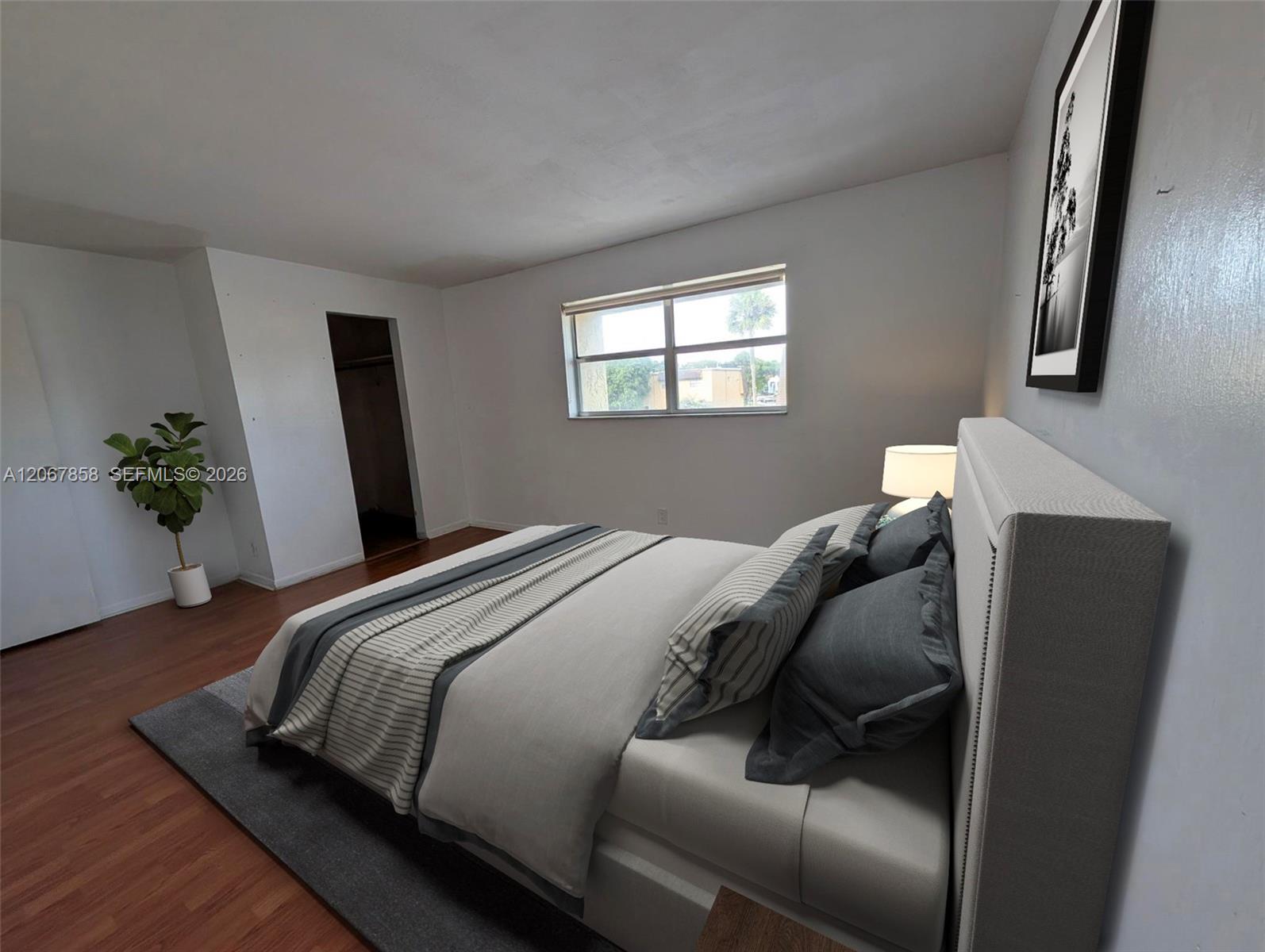 15 3 / 3 1298 sq. ft. $ 2026-08-08 0 foto
