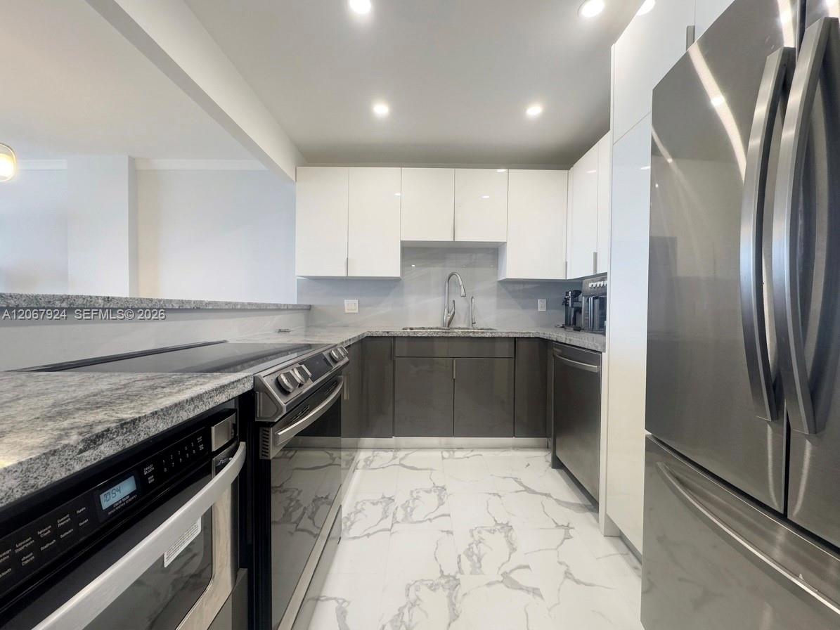 Photo of 3800 Ocean Dr  #802, Hollywood, Florida, 33019 - 