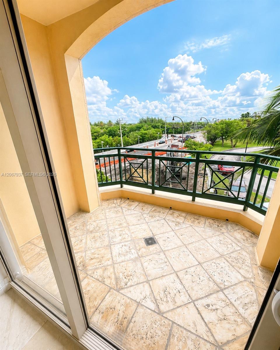 Photo of 3501 Ocean Dr (3501), Hollywood, Florida, 33019 -