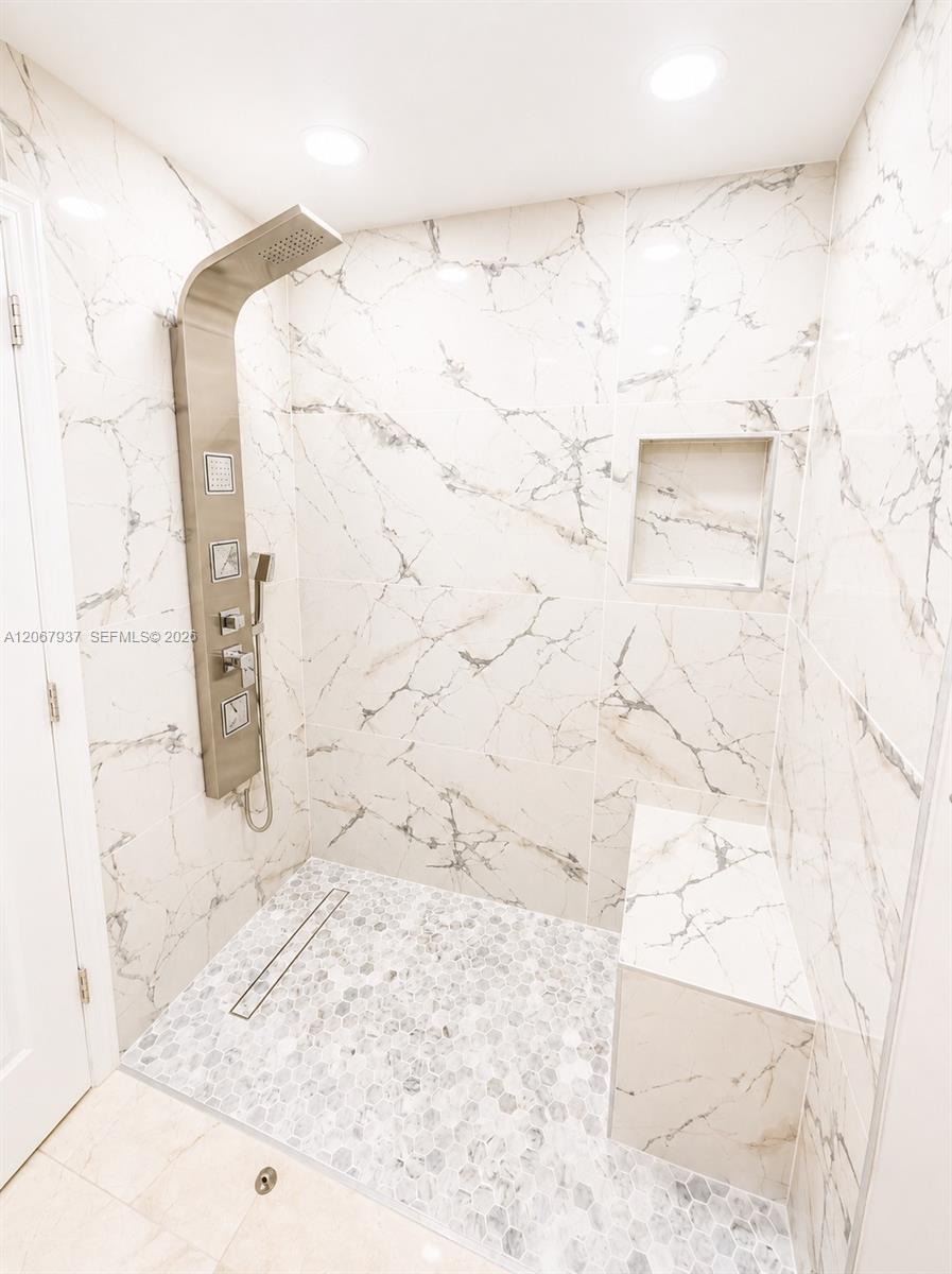 Photo of 3501 Ocean Dr (3501), Hollywood, Florida, 33019 -