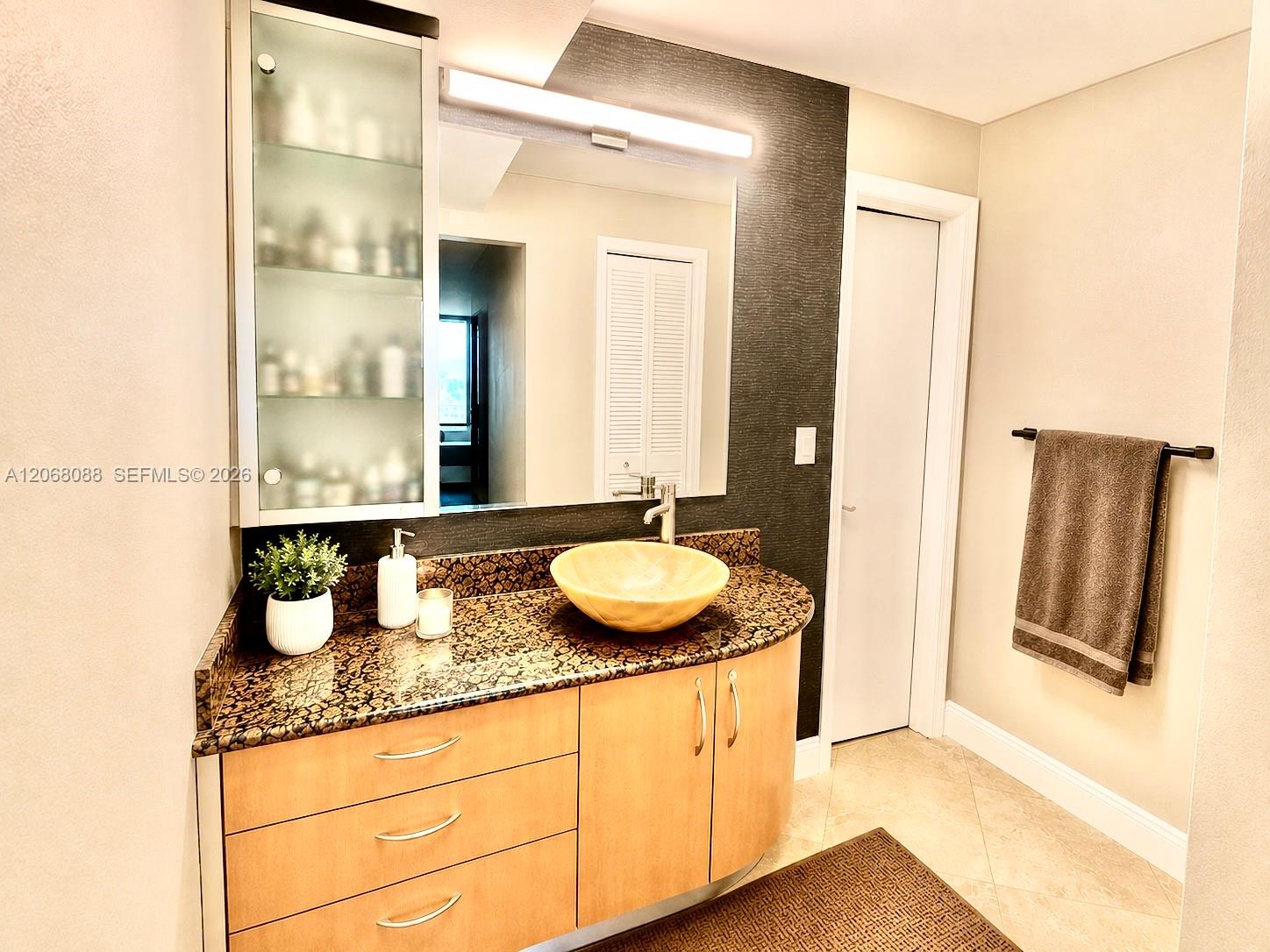 Photo of 1600 Ocean Dr  #14F, Hollywood, Florida, 33019 - 