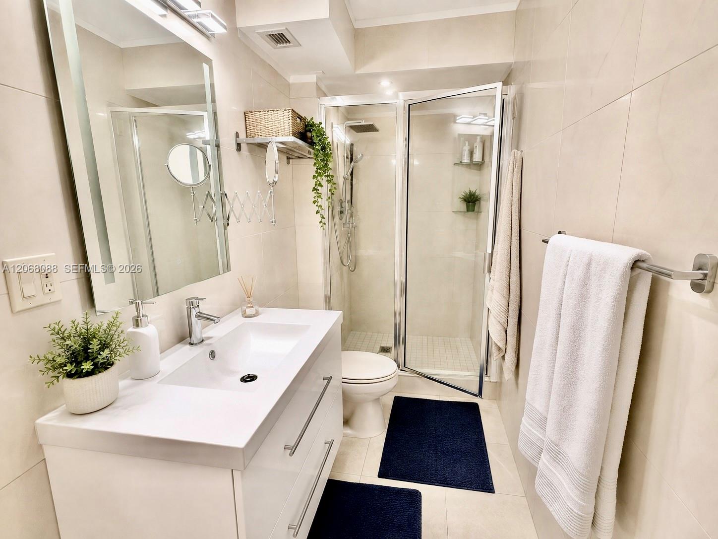 Photo of 1600 Ocean Dr  #14F, Hollywood, Florida, 33019 - 