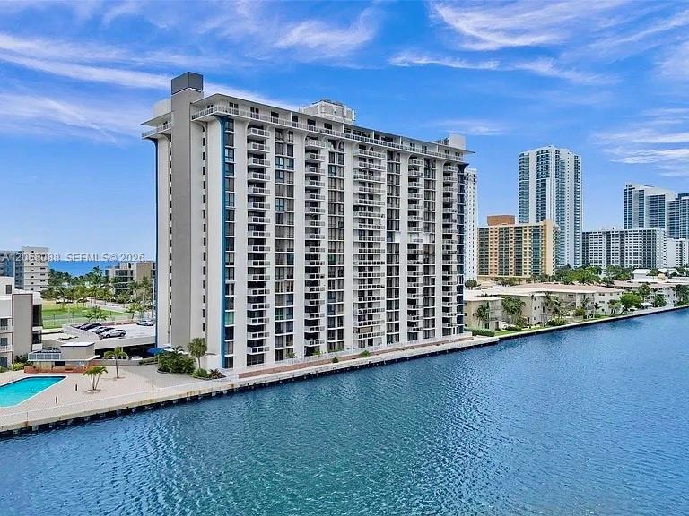 Photo of 1600 Ocean Dr  #14F, Hollywood, Florida, 33019 - 