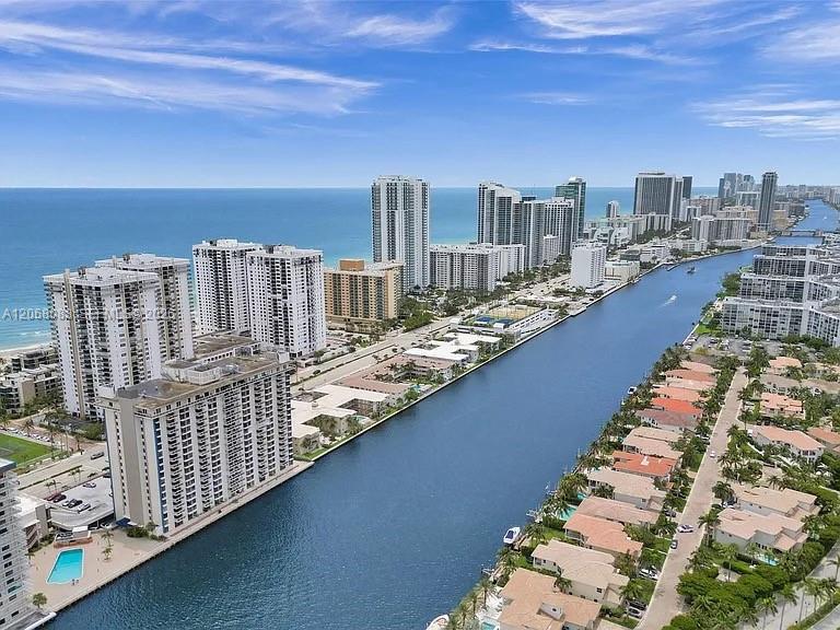 Photo of 1600 Ocean Dr  #14F, Hollywood, Florida, 33019 - 