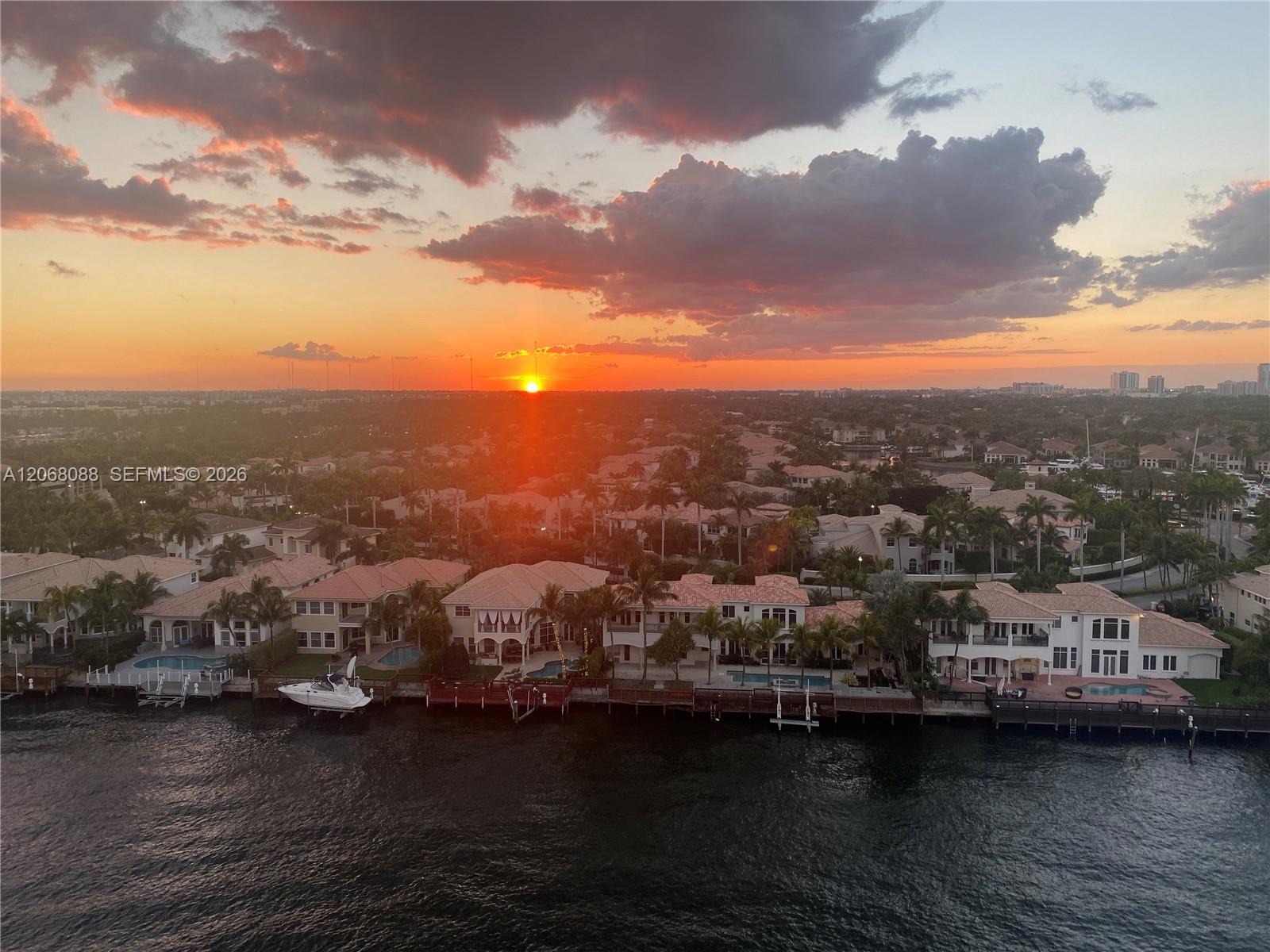 Photo of 1600 Ocean Dr  #14F, Hollywood, Florida, 33019 - 