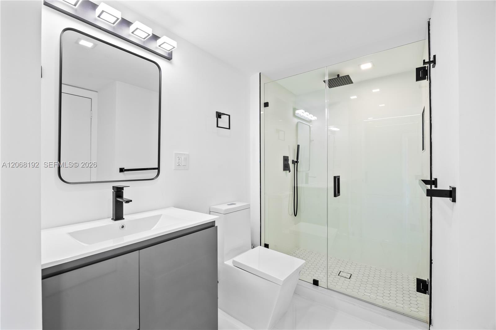 Photo of 20379 Country Club Dr  #1938, Aventura, Florida, 33180 - 