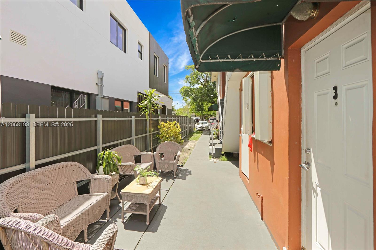   /  4452 sq. ft. $ 2026-08-10 0 foto