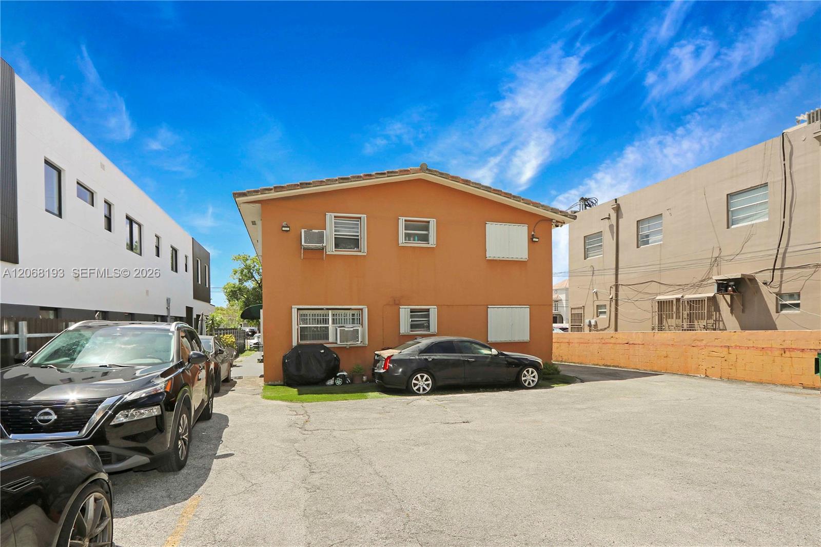   /  4452 sq. ft. $ 2026-08-10 0 foto