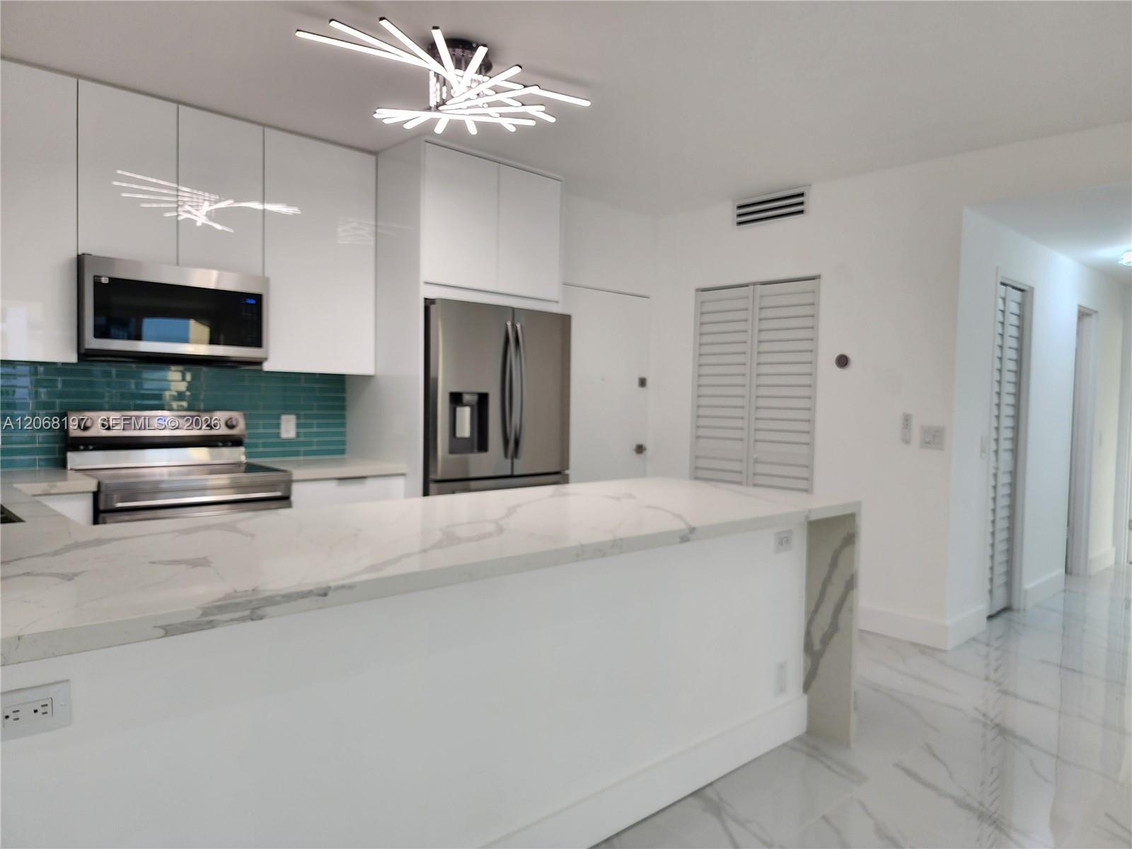 Photo of 3505 Ocean Dr  #716, Hollywood, Florida, 33019 - 