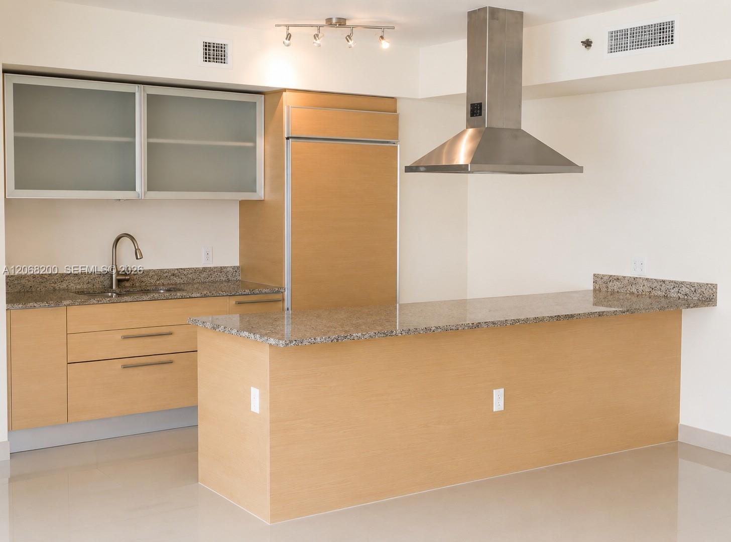 See details 1405 2 / 2 1782 sq. ft. $ 2026-08-10 0 Photo
