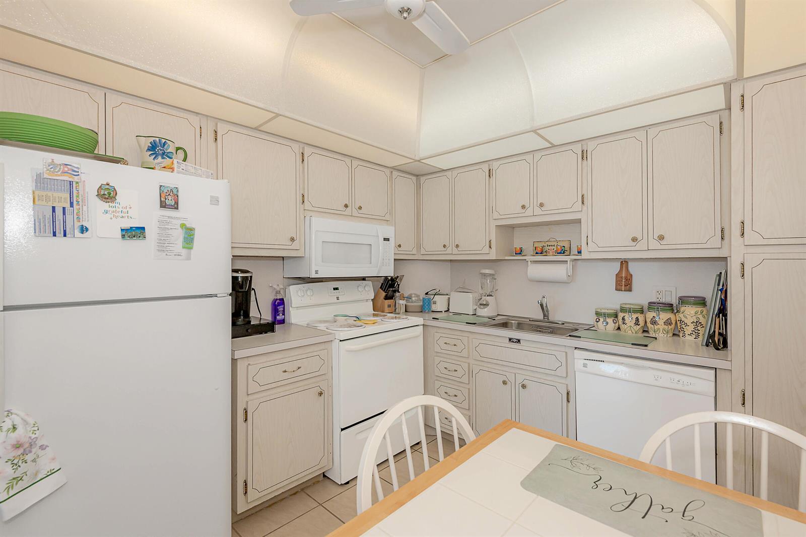 See details 3P 2 / 2 1380 sq. ft. $ 2026-08-18 0 Photo