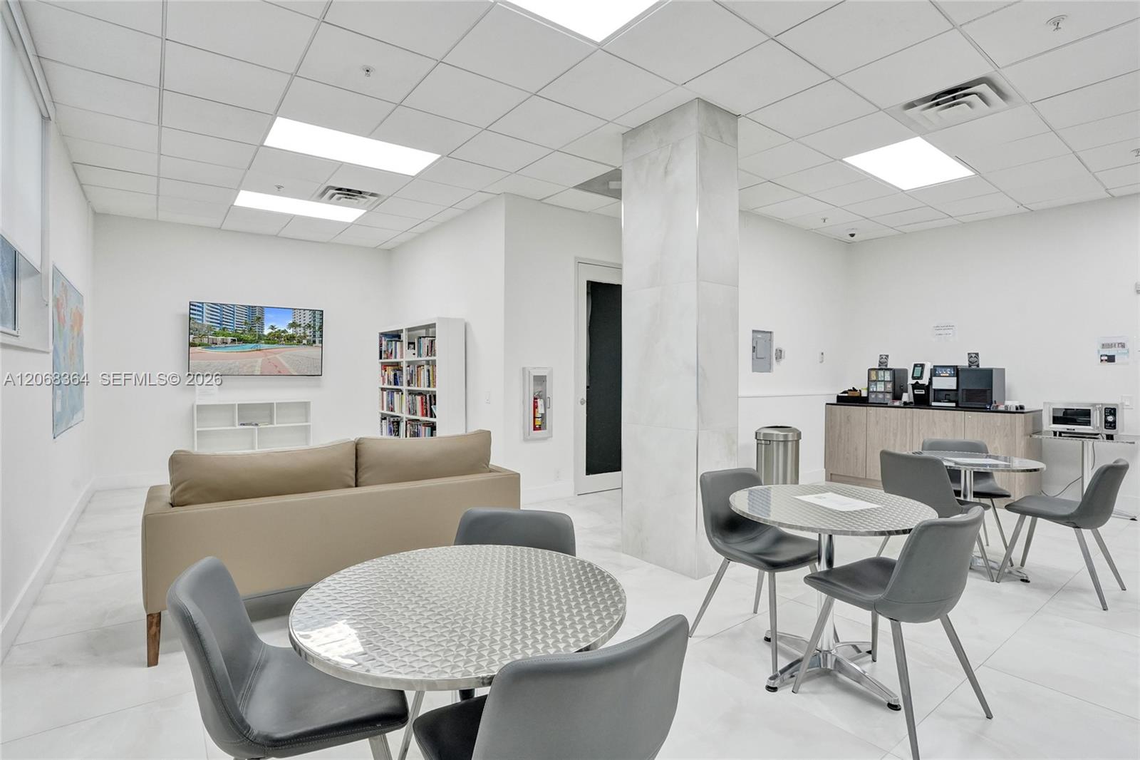Photo of 3000 Ocean Dr #808, Hollywood, Florida, 33019 -