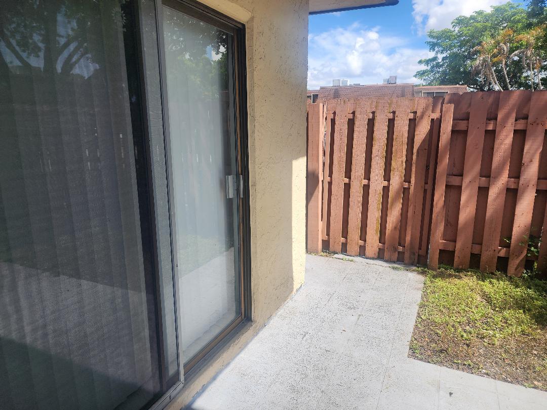 Ver detalles 5824 2 / 1380 sq. ft. $ 2026-08-11 0 foto