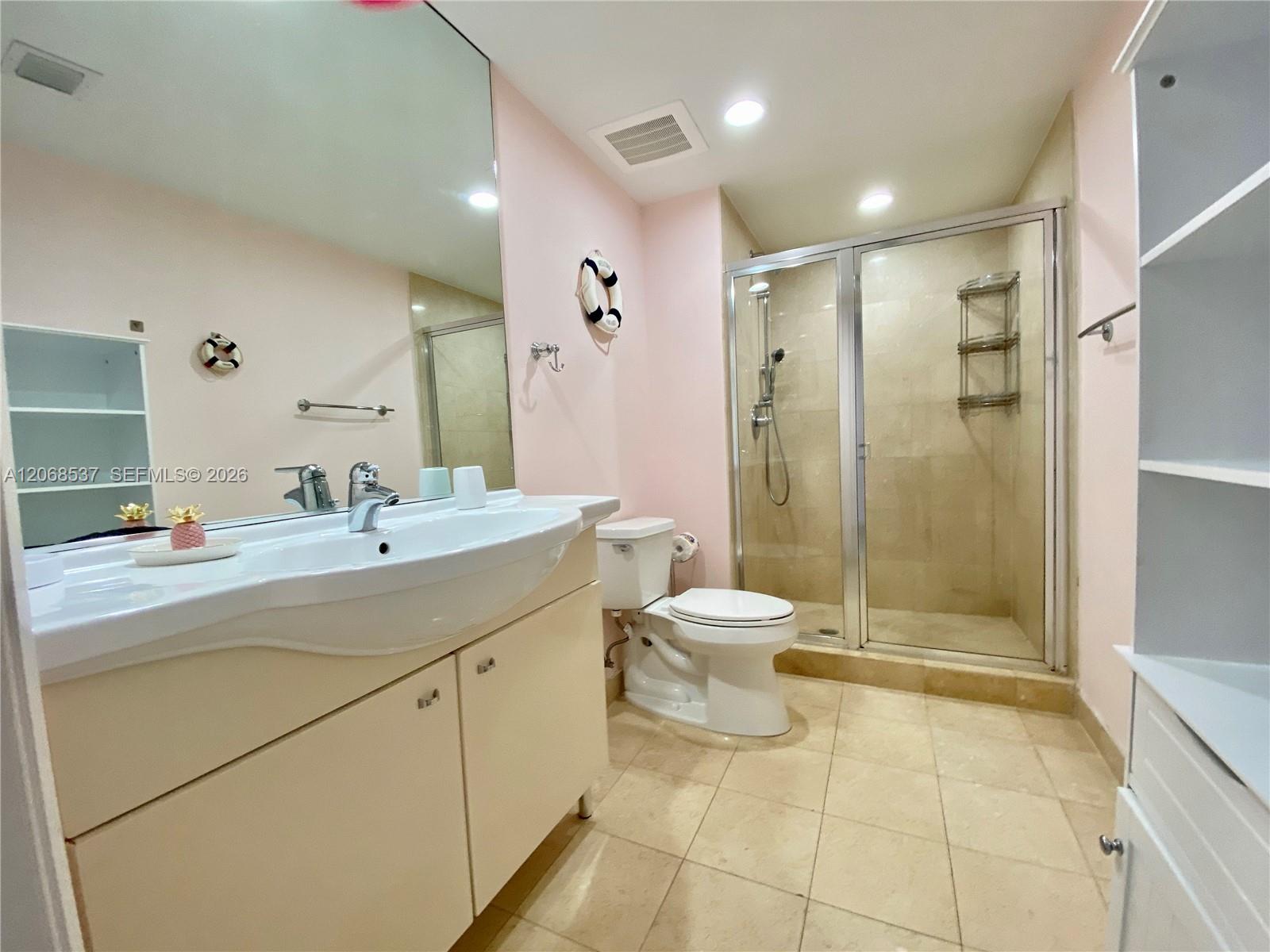 1912 1 / 1 844 sq. ft. $ 2026-08-10 0 Photo