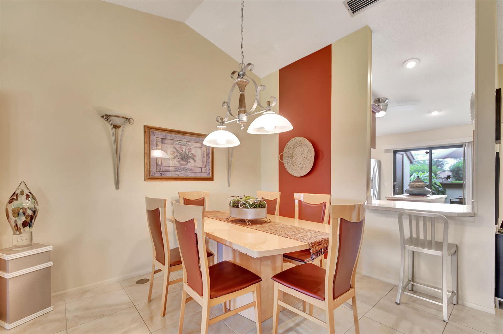 Ver detalles 2 / 2 1410 sq. ft. $ 2026-08-11 0 foto