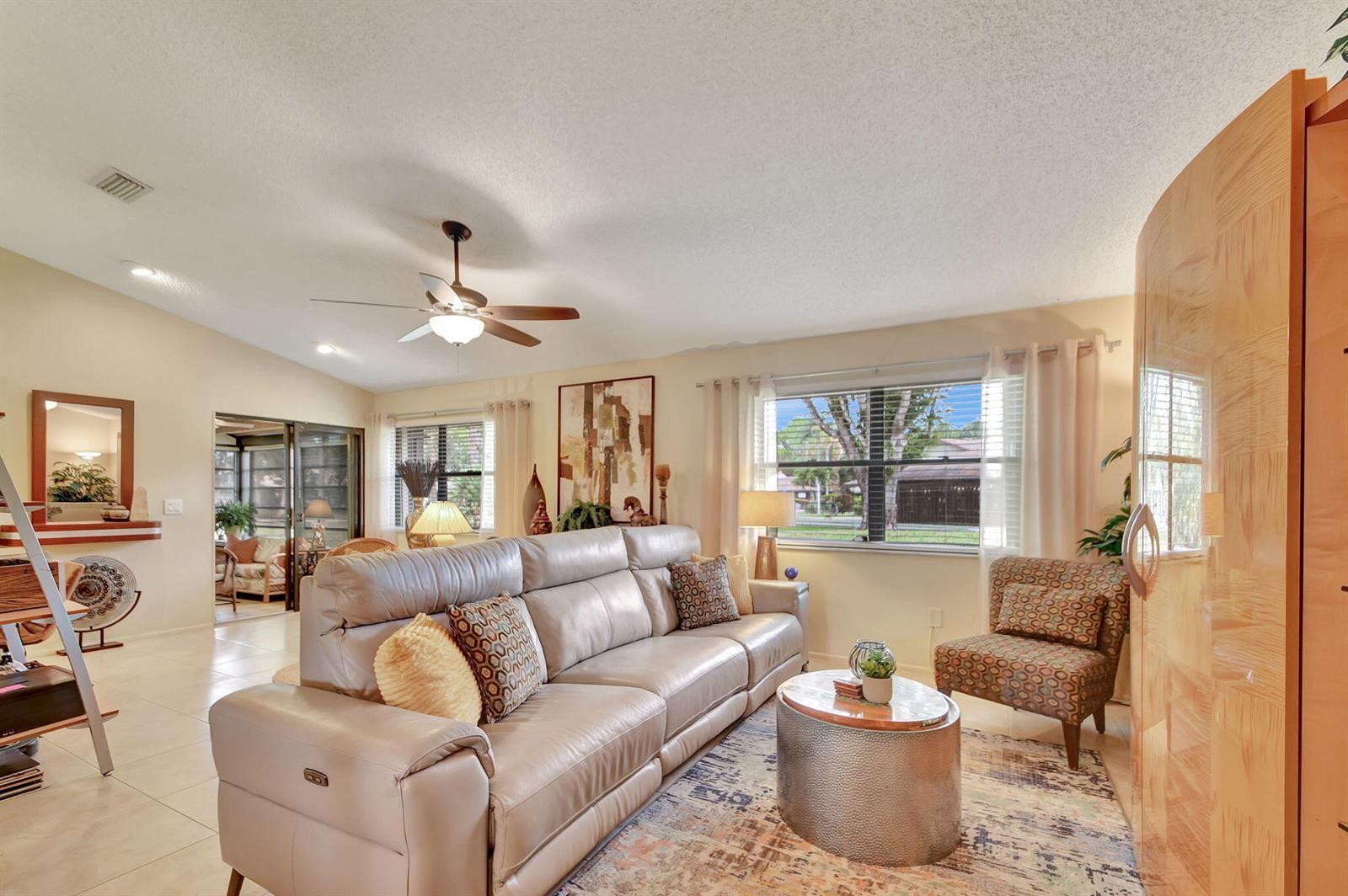 Ver detalles 2 / 2 1410 sq. ft. $ 2026-08-11 0 foto
