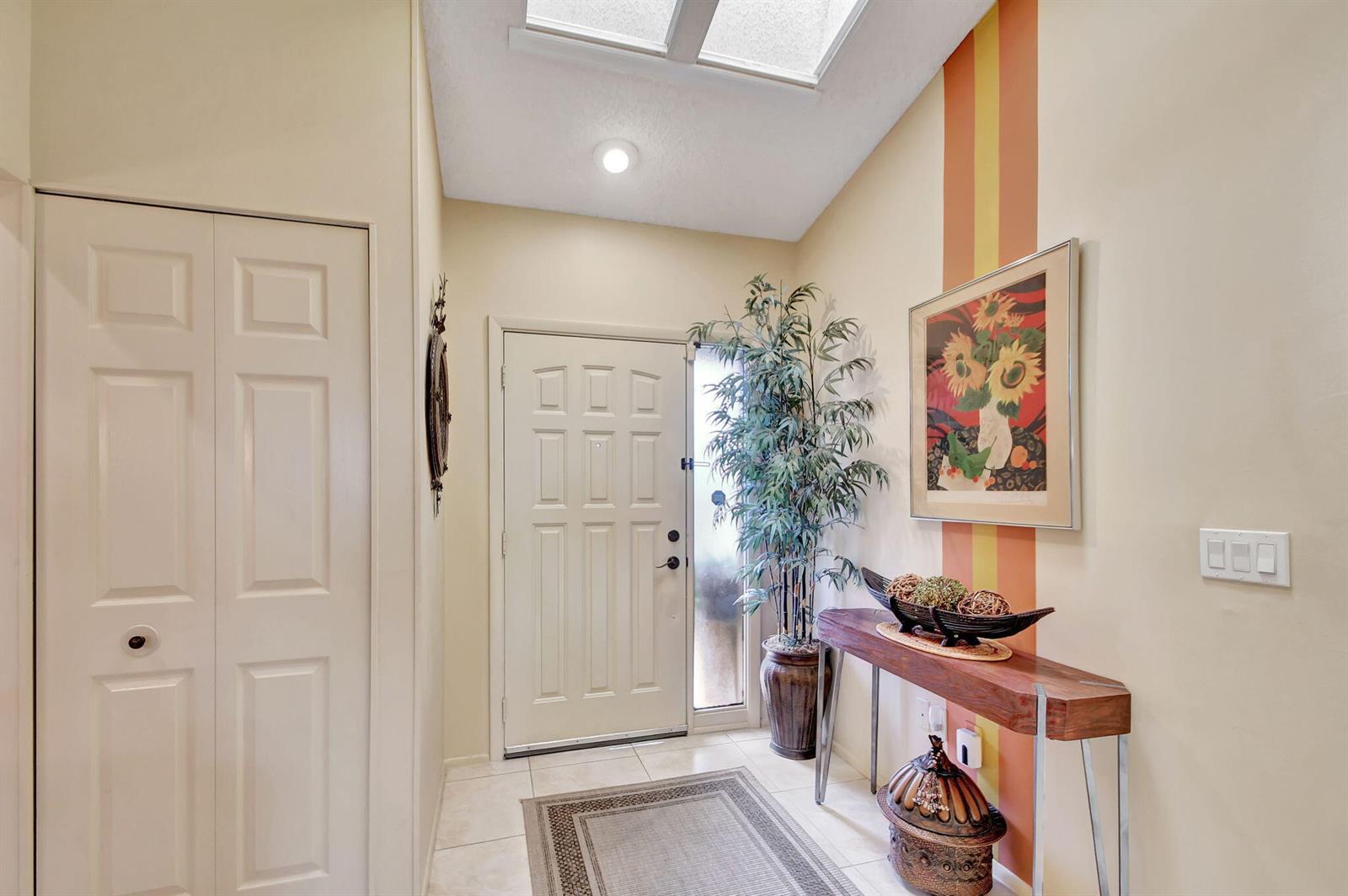 Ver detalles 2 / 2 1410 sq. ft. $ 2026-08-11 0 foto