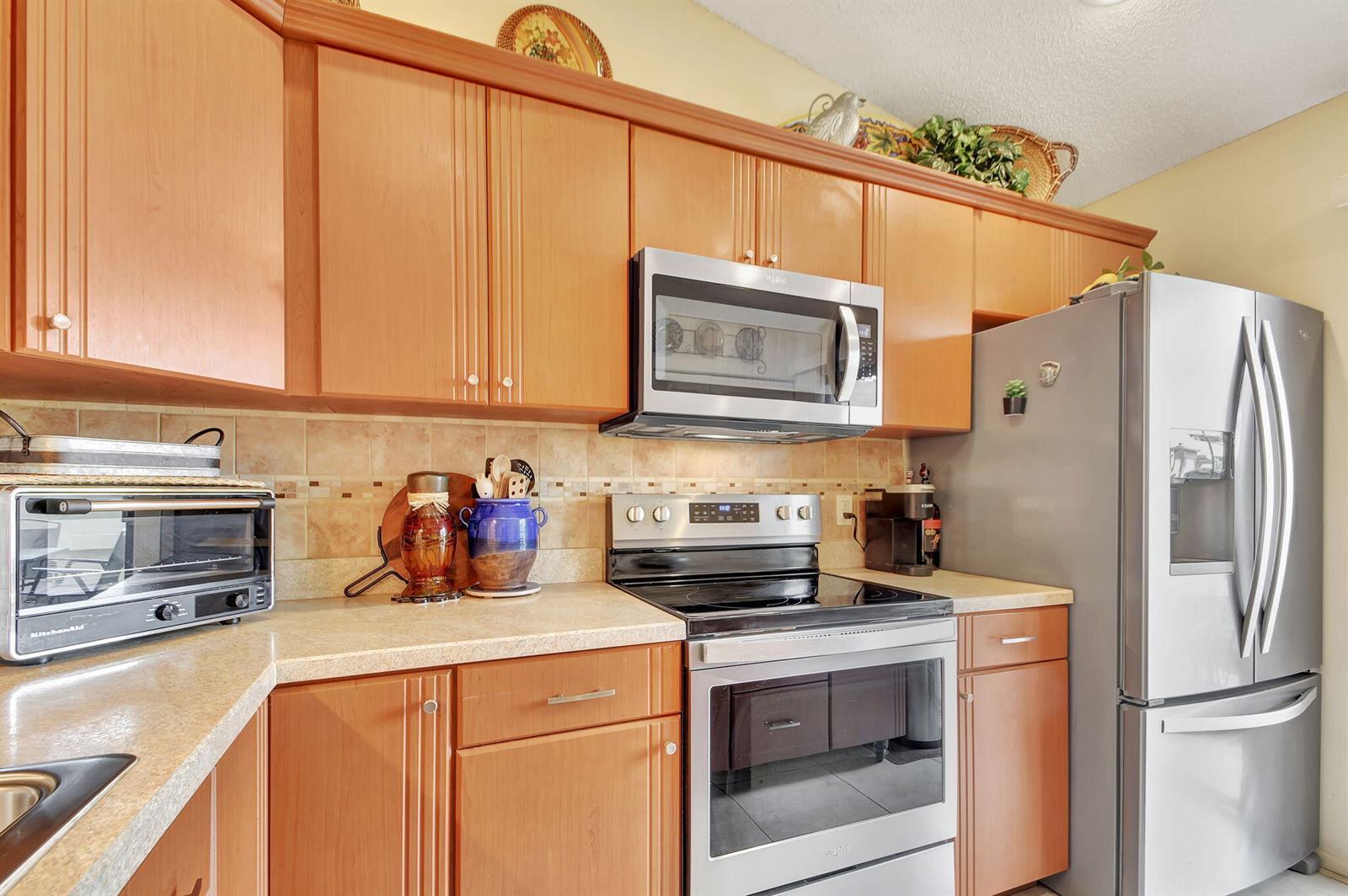 Ver detalles 2 / 2 1410 sq. ft. $ 2026-08-11 0 foto