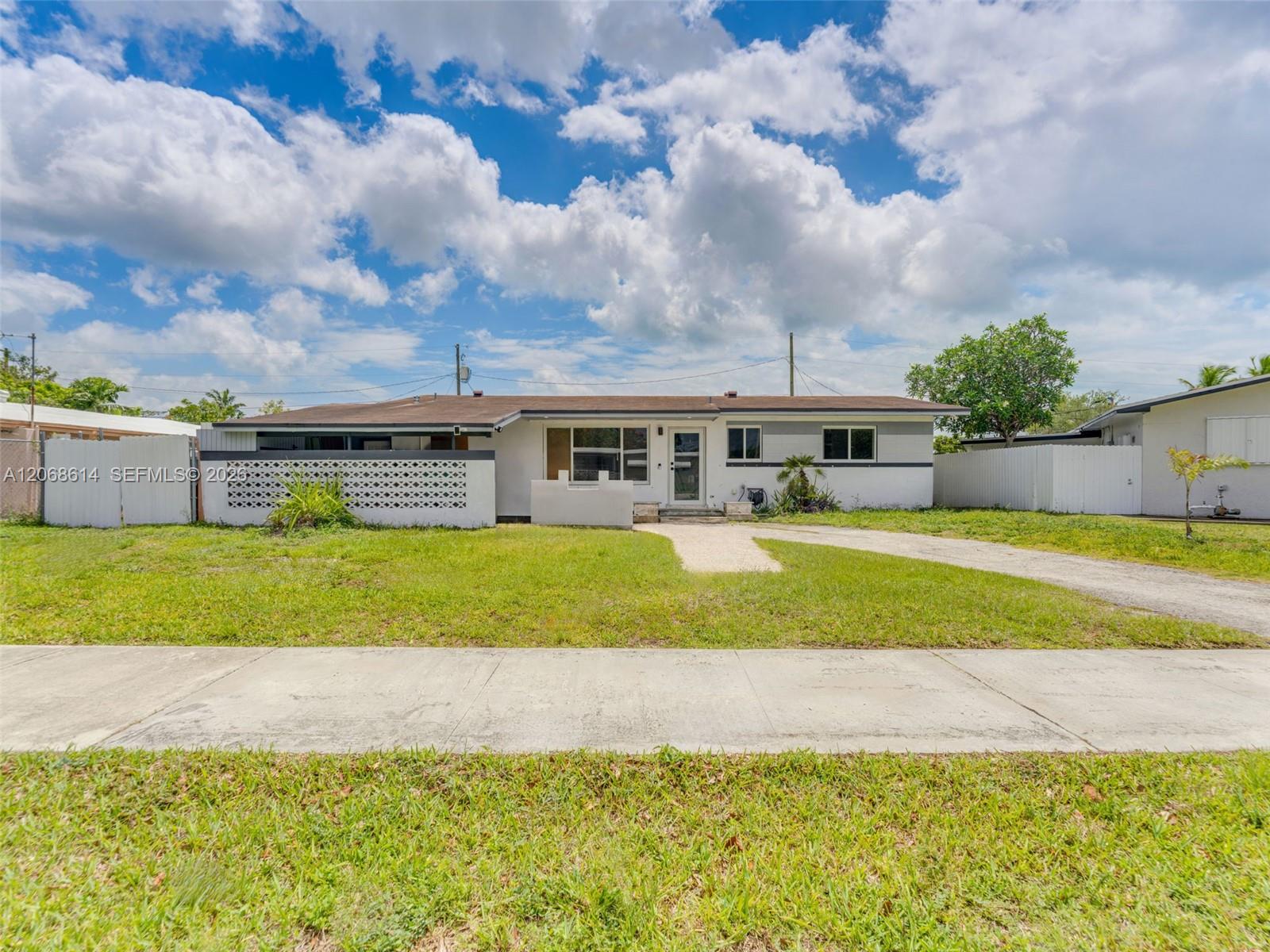 See details 19931 3 / 2 1536 sq. ft. $ 2026-08-10 0 Photo