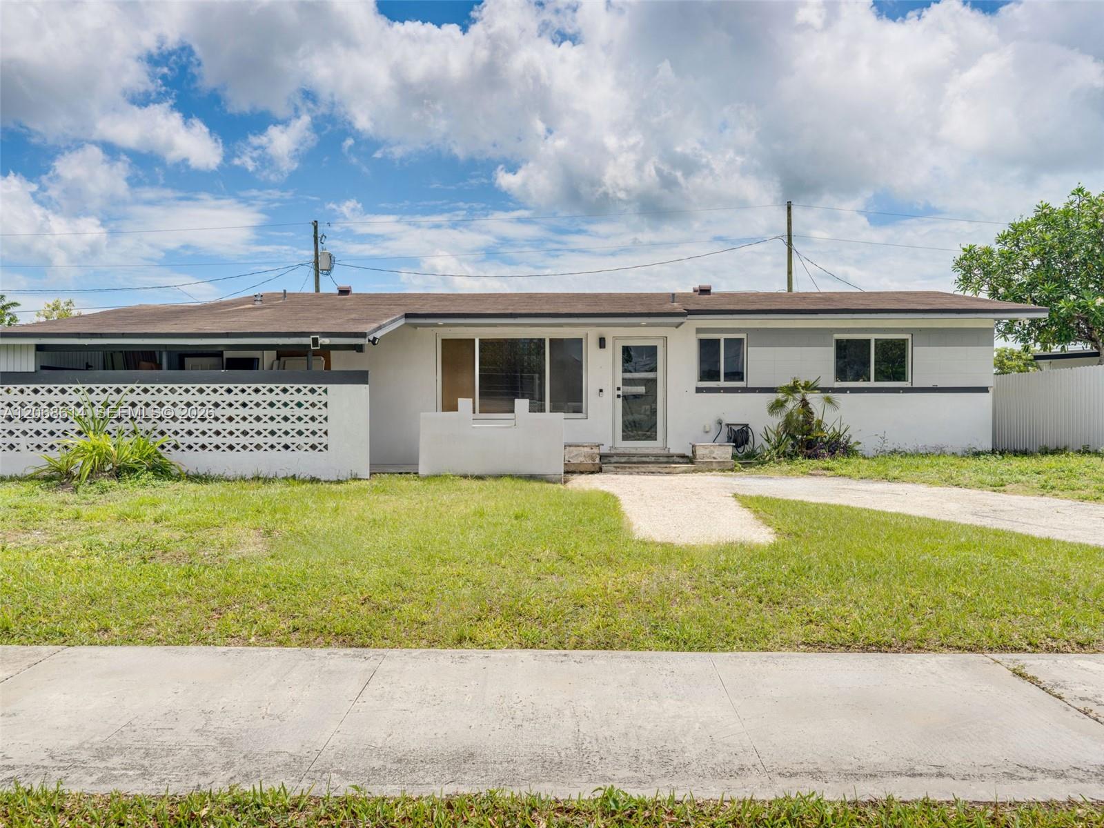 See details 19931 3 / 2 1536 sq. ft. $ 2026-08-10 0 Photo
