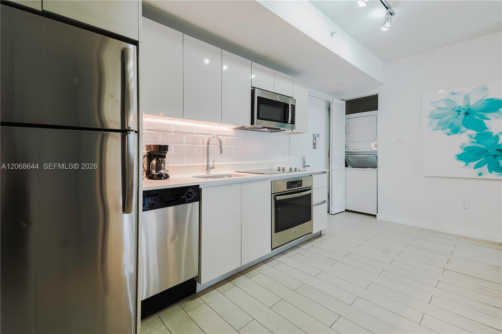 Photo of 2602 Hallandale Beach Blvd  #R1905, Hallandale Beach, Florida, 33009 - 