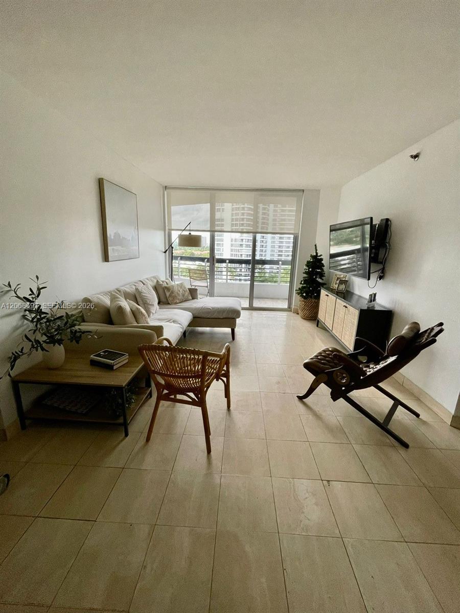 Photo of 3600 Mystic Pointe dr  #1010, Aventura, Florida, 33180 - 
