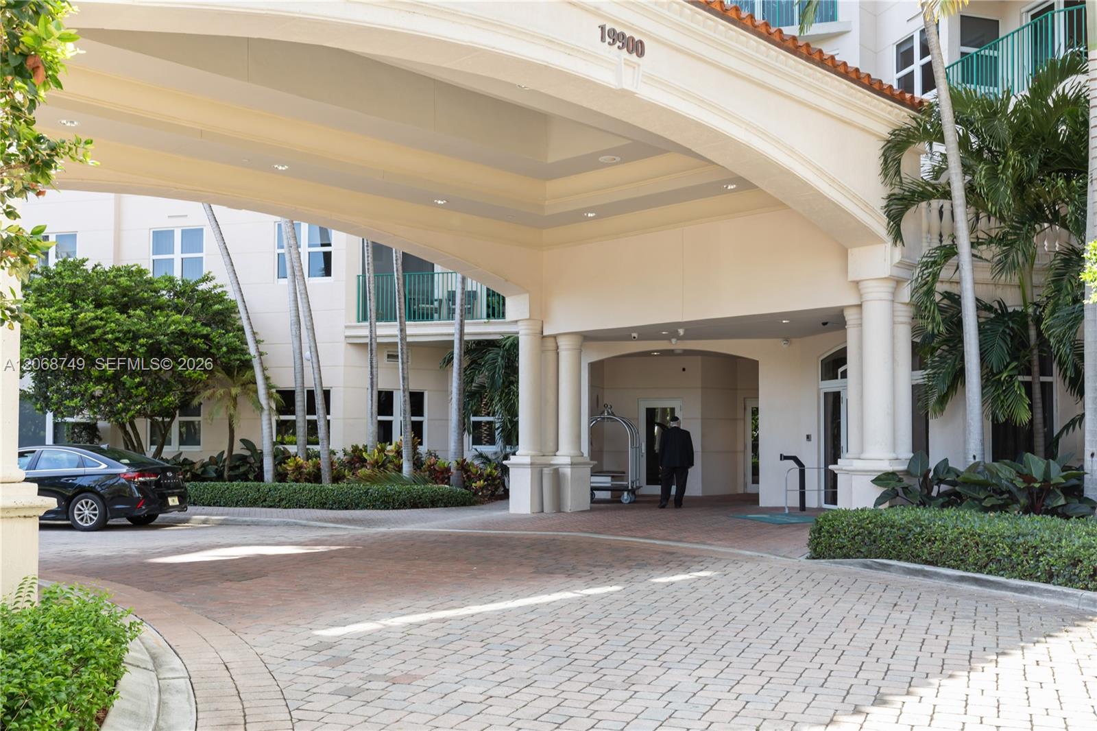 Photo 48 of Country Club Dr
