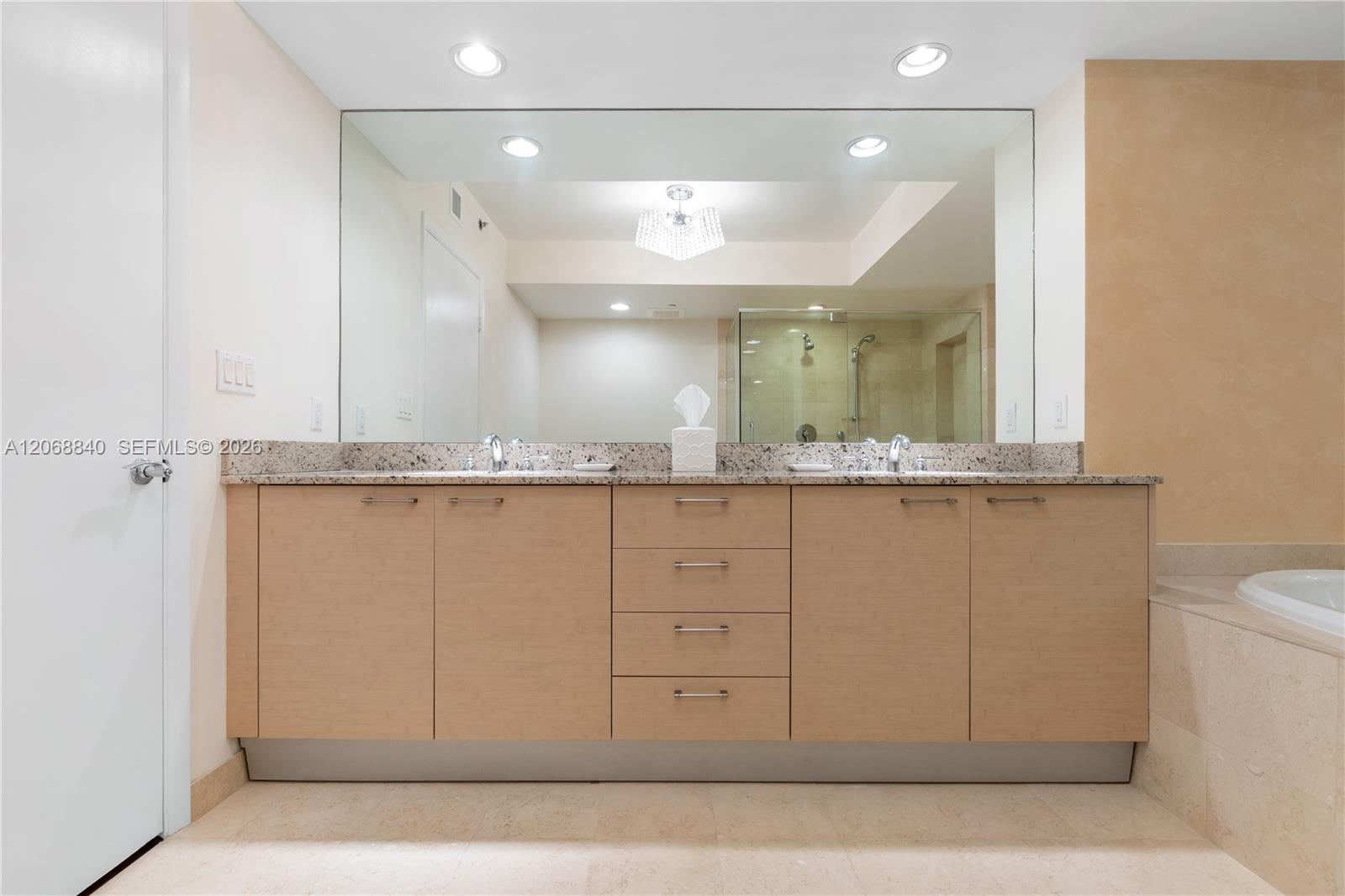 4404 3 / 5 2235 sq. ft. $ 2026-08-10 0 Photo