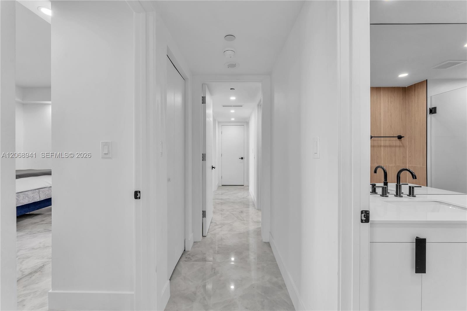 Photo of 19355 Turnberry Way #14D, Aventura, Florida, 33180 -