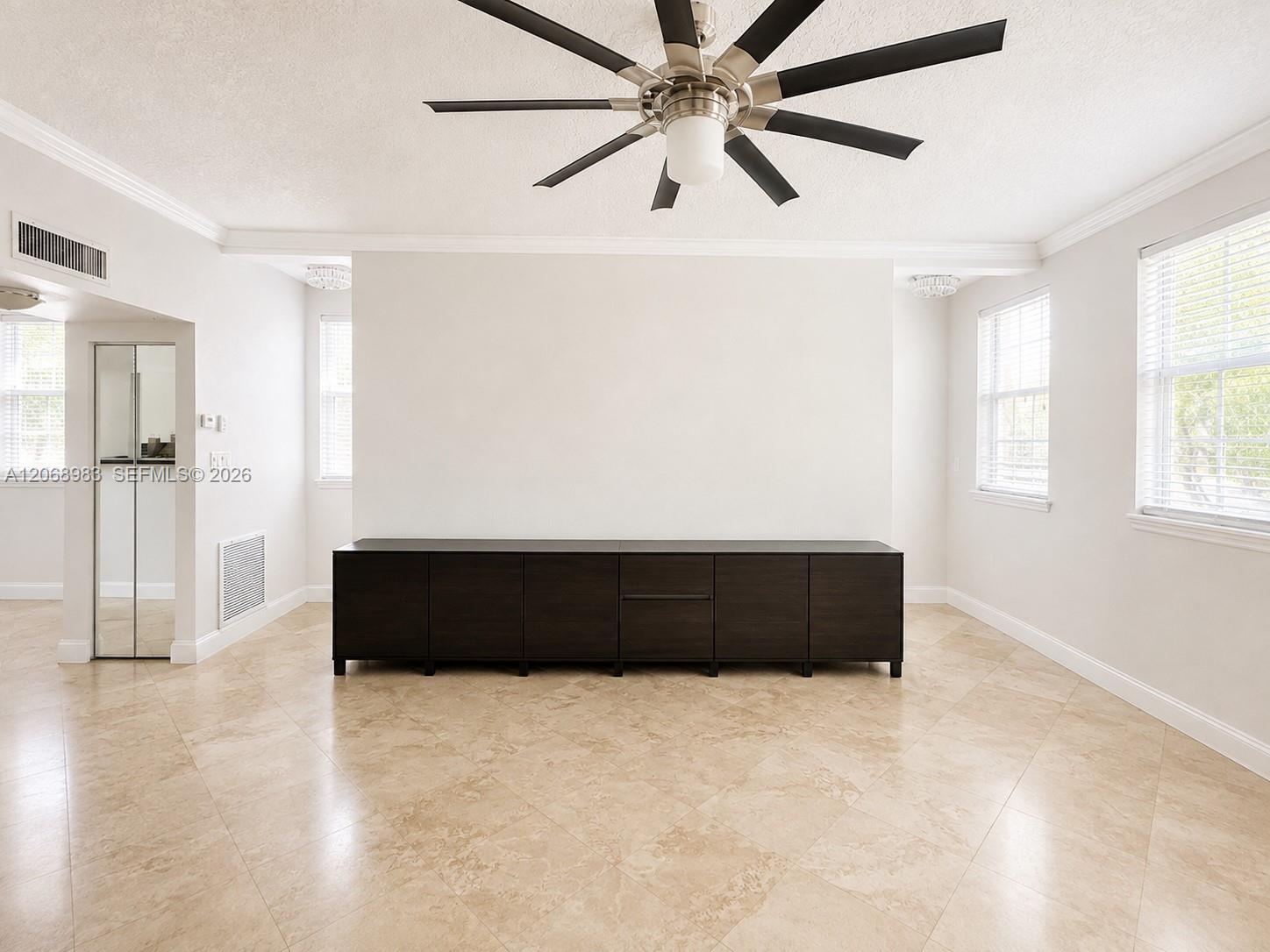 Photo of 2069 Ocean Dr (2069), Hallandale Beach, Florida, 33009 -