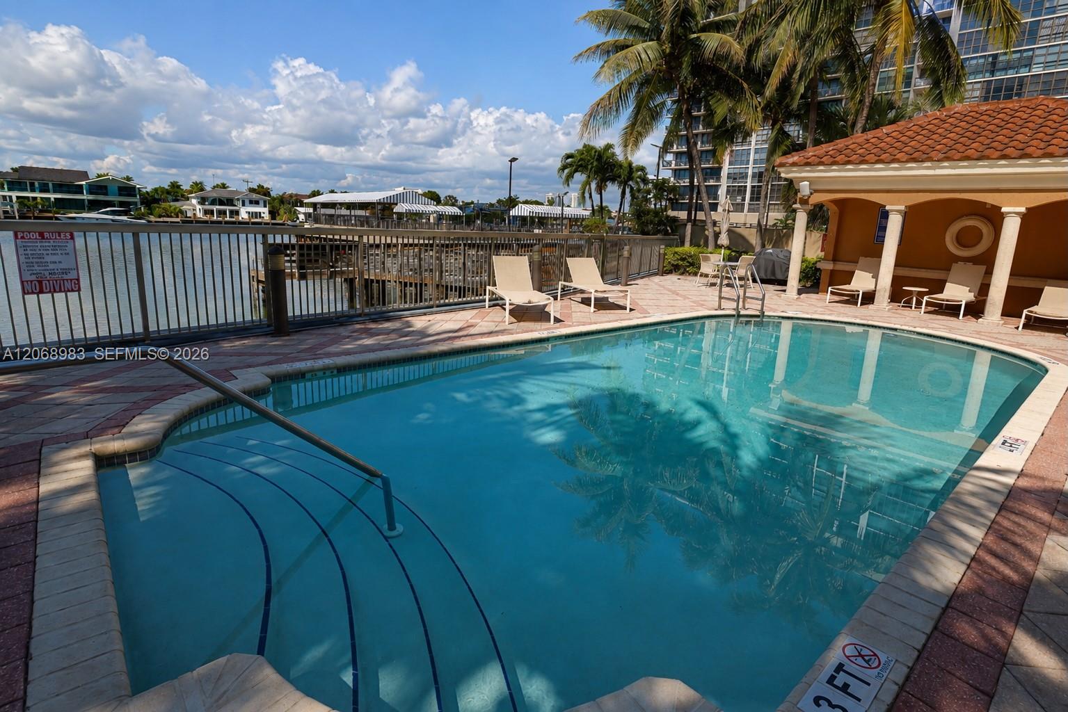 Photo of 2069 Ocean Dr (2069), Hallandale Beach, Florida, 33009 -