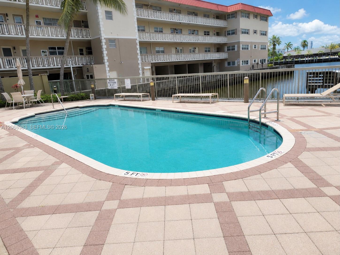 Photo of 2069 Ocean Dr (2069), Hallandale Beach, Florida, 33009 -