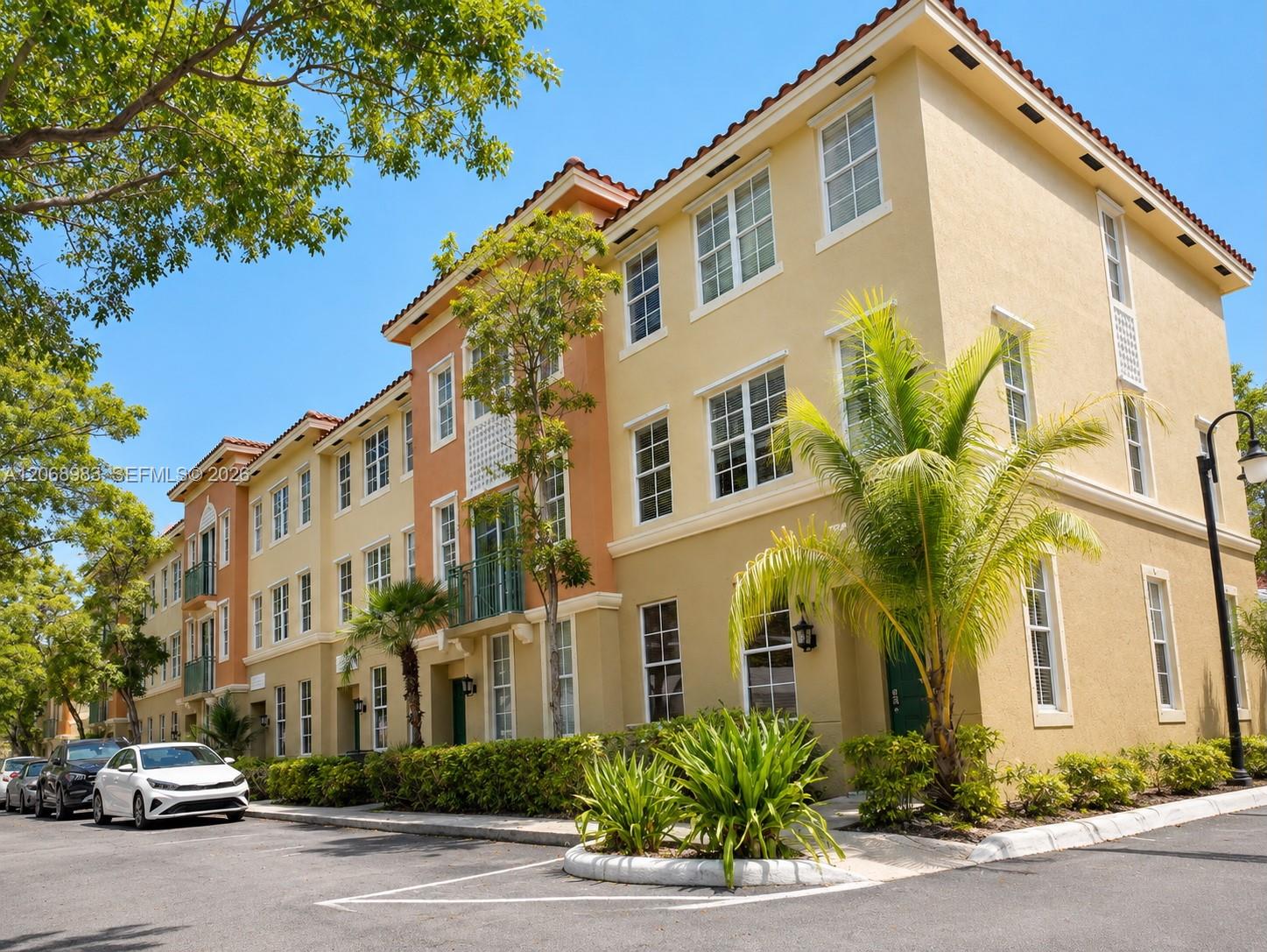 Photo of 2069 Ocean Dr (2069), Hallandale Beach, Florida, 33009 -