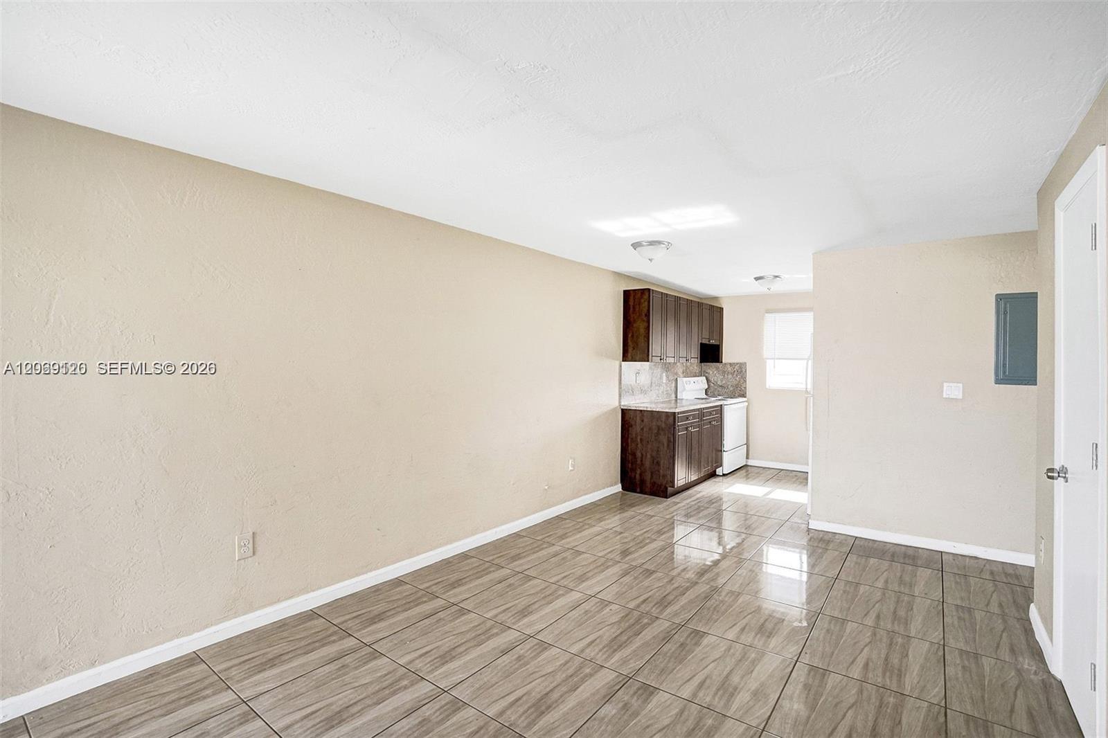 Ver detalles / 3658 sq. ft. $ 2026-08-11 0 foto