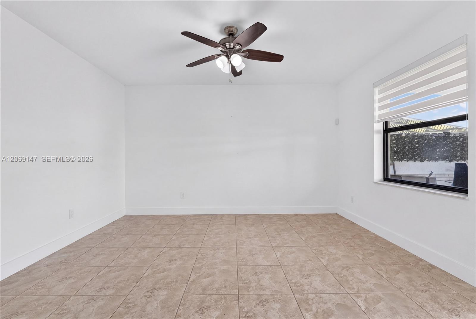 23280 3 / 3 1535 sq. ft. $ 2026-08-11 0 Photo