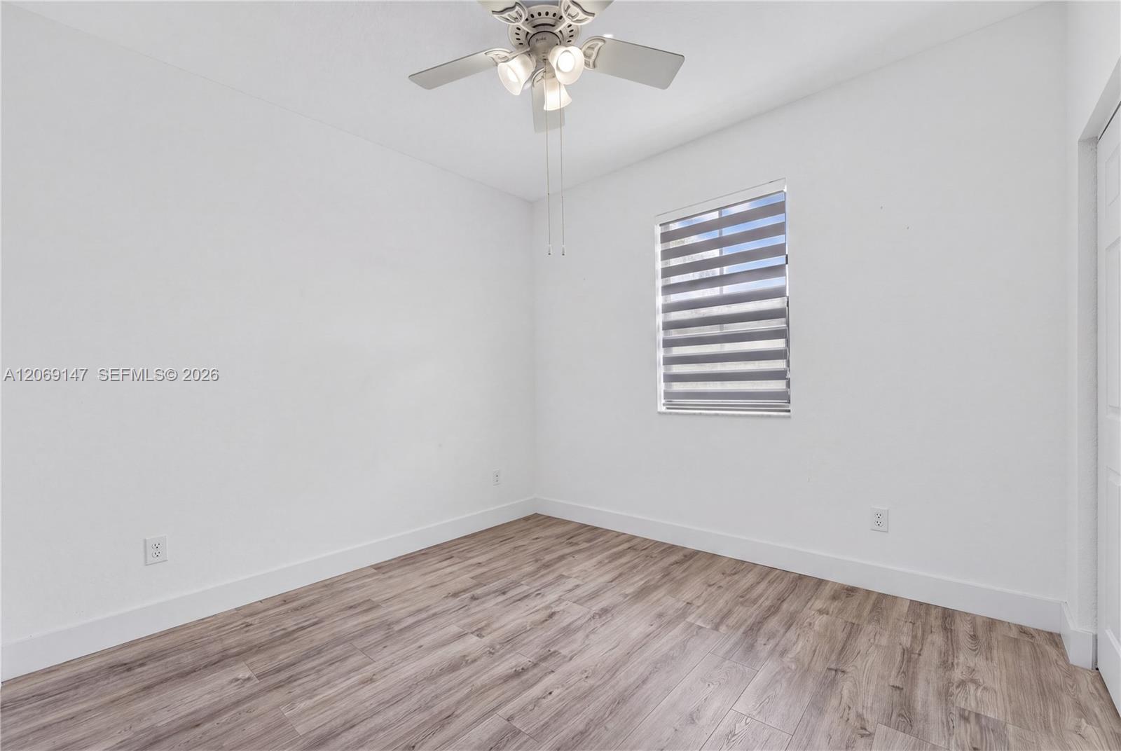 23280 3 / 3 1535 sq. ft. $ 2026-08-11 0 Photo