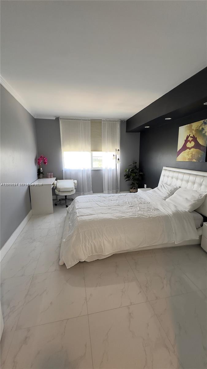 1102 1 / 2 762 sq. ft. $ 2026-08-11 0 Photo